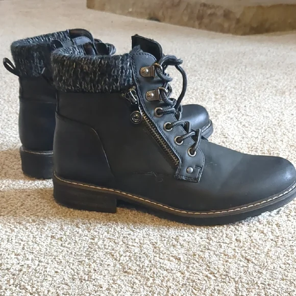 Patrizia Women's Black Ankle Boots - Picture 1 of 6